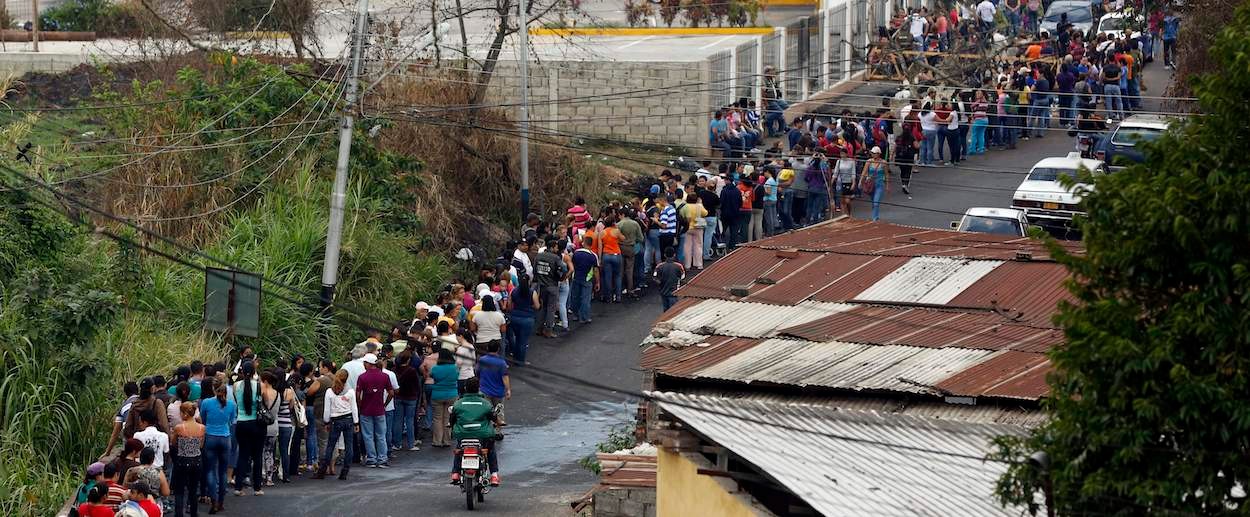 Hungry-venezuela-shortage